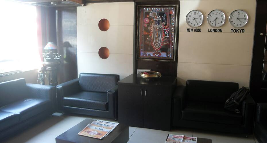 Hotel Yashika Palace, Indore 5